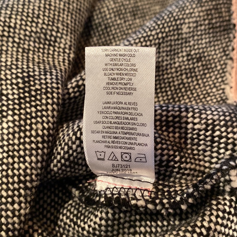 Betsey Johnson size 5 (girls) tweed cape shrug shawl perfect condition!!❤️💗 - Picture 8 of 10